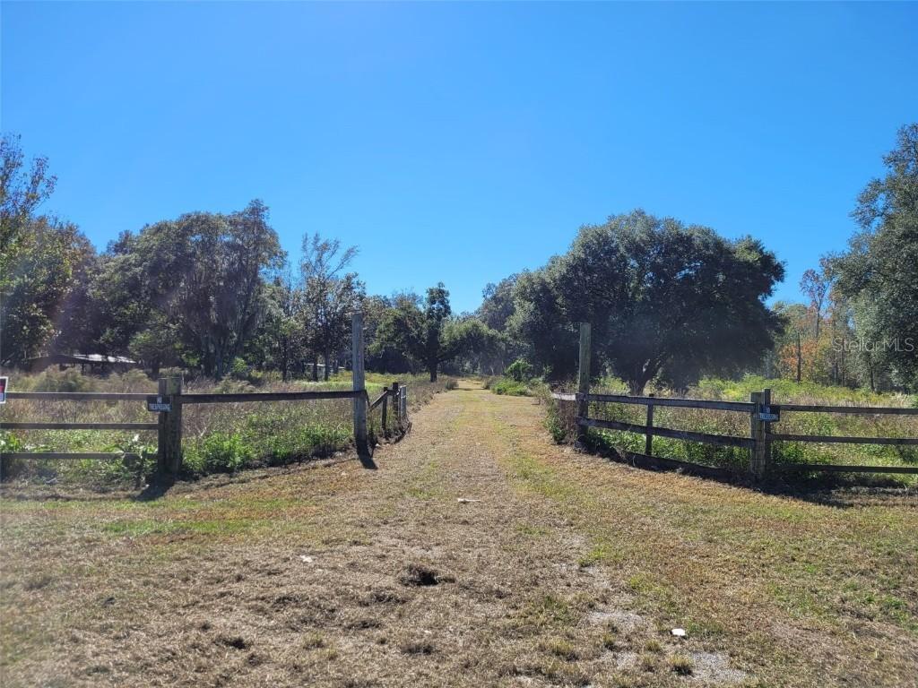 44150 E County Road 54, Kathleen, FL 33849