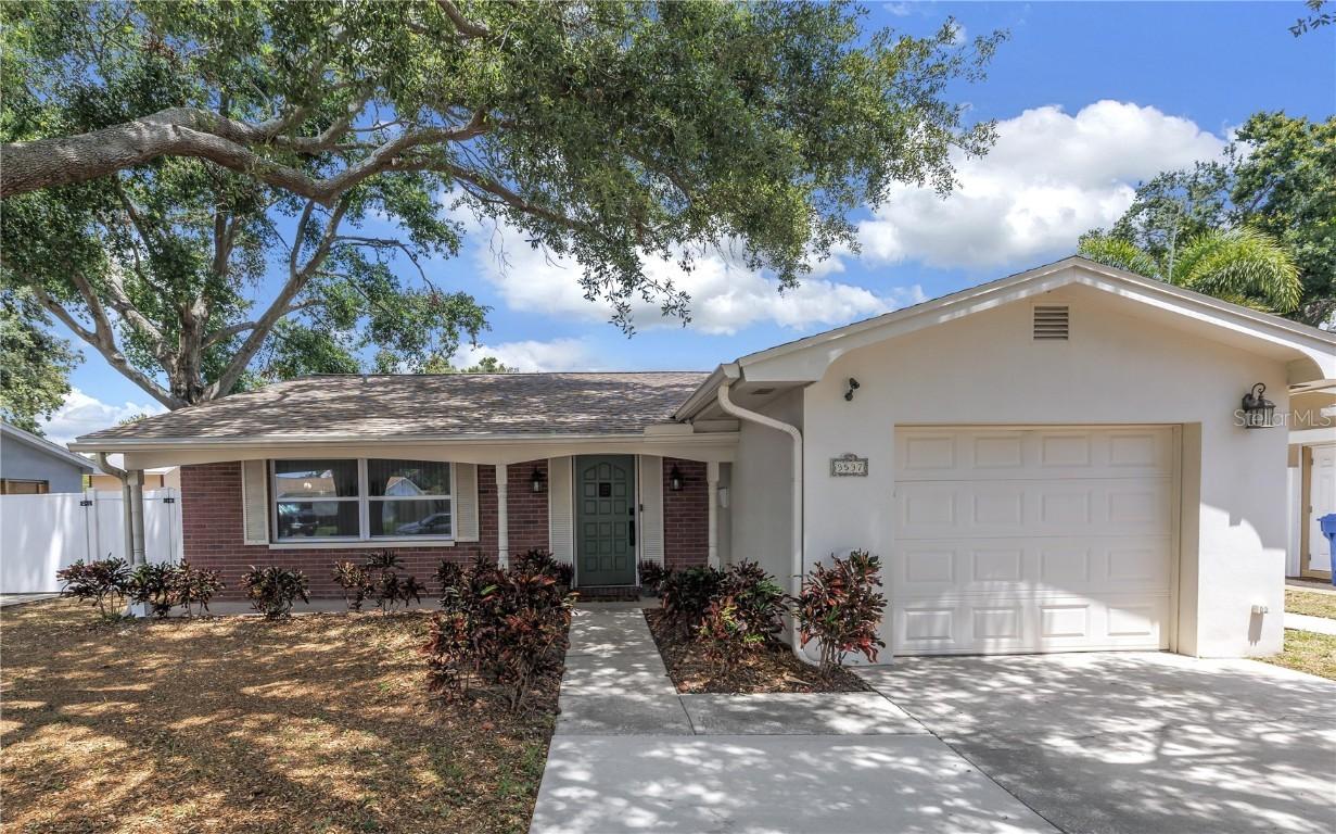 3537 12th Ave., St Petersburg, FL 33713