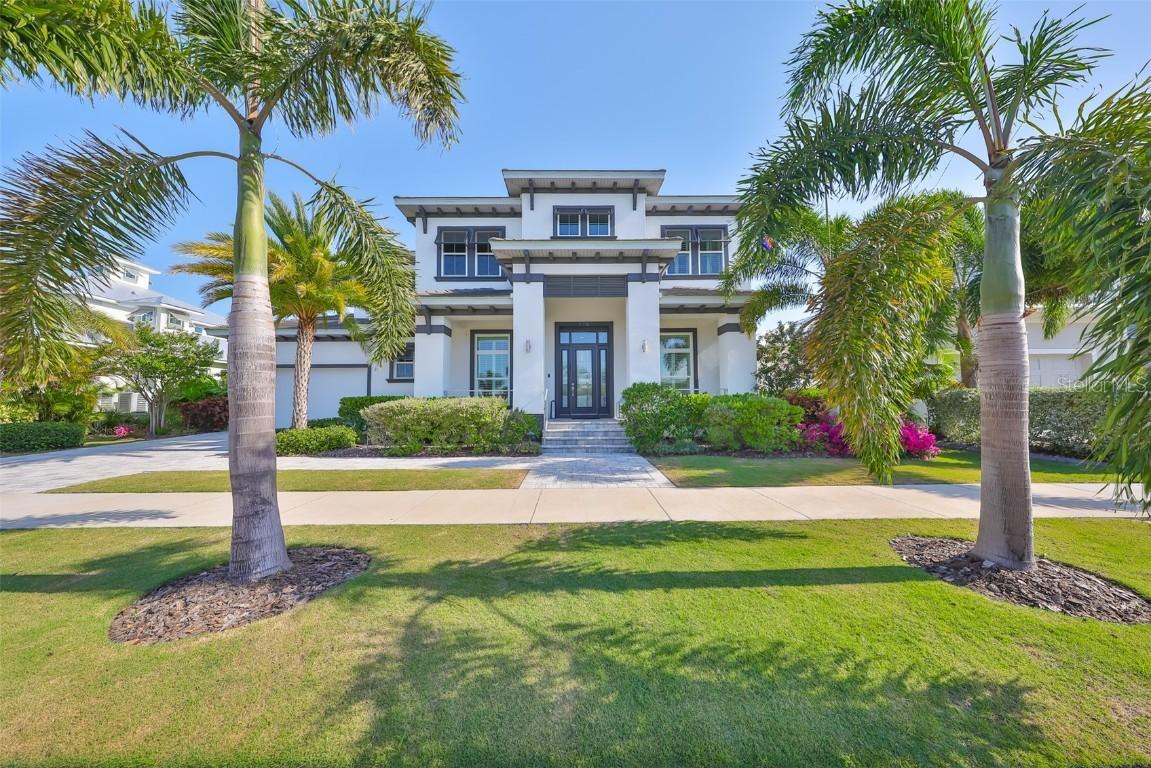 715 Pinckney Dr., Apollo Beach, FL 33572