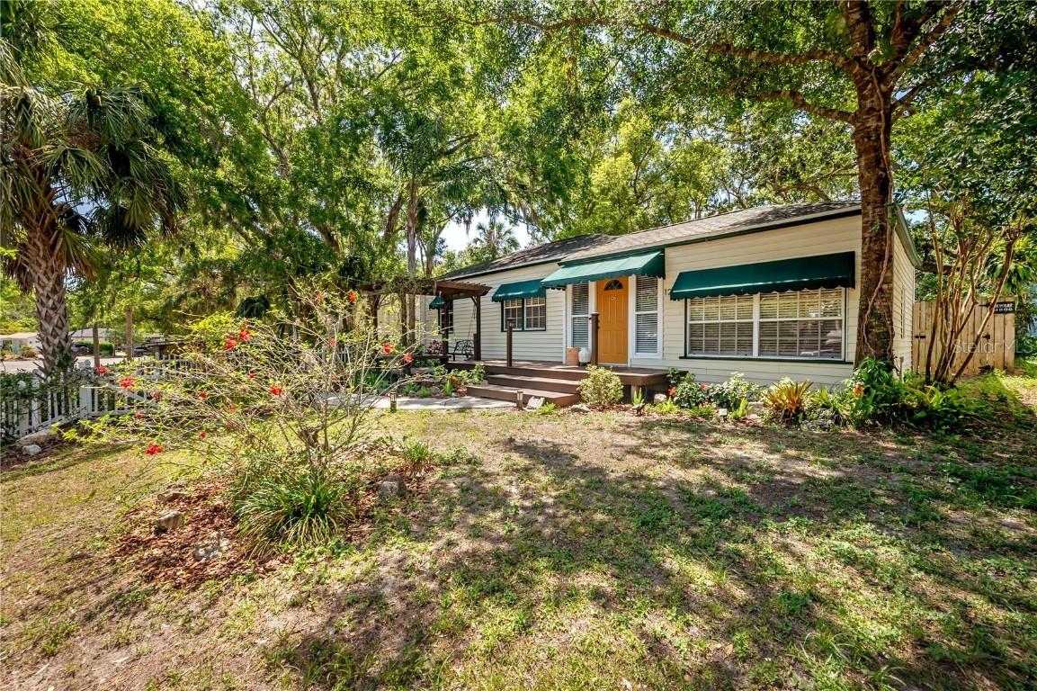 1211 E Park Cir., Tampa, FL 33604