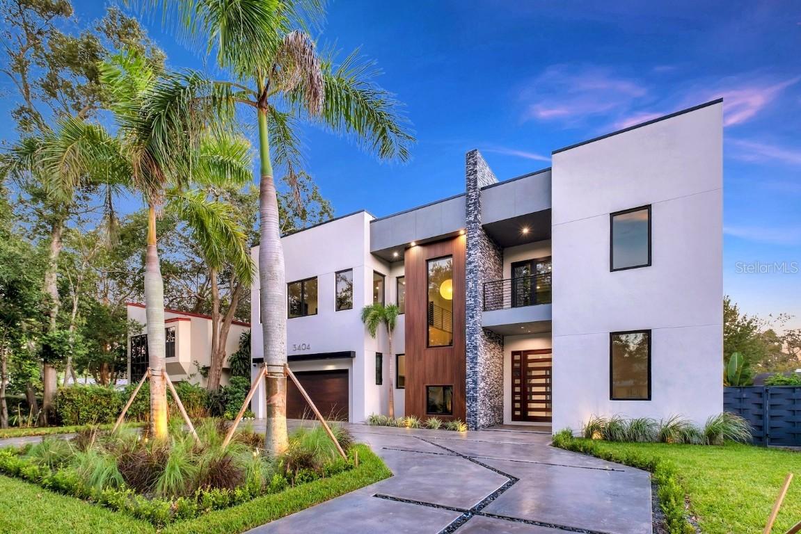 527 W Davis Blvd., Tampa, FL 33606