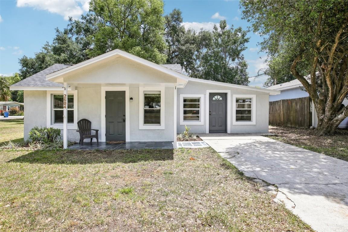 2604 Oakdale St., Seffner, FL 33584