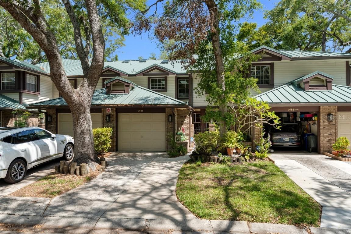 1486 Mahogany Ln. #703, Palm Harbor, FL 34683