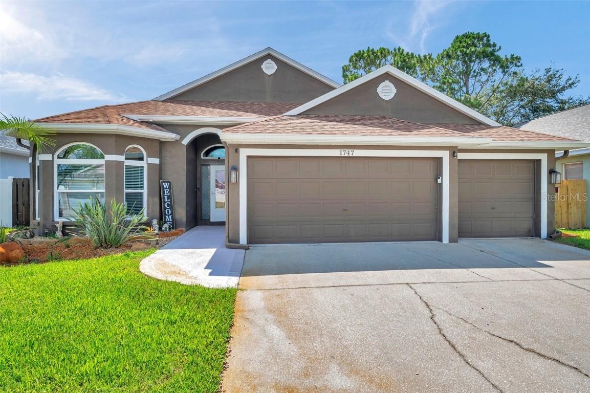 1747 Wood Brook St., Tarpon Springs, FL 34689