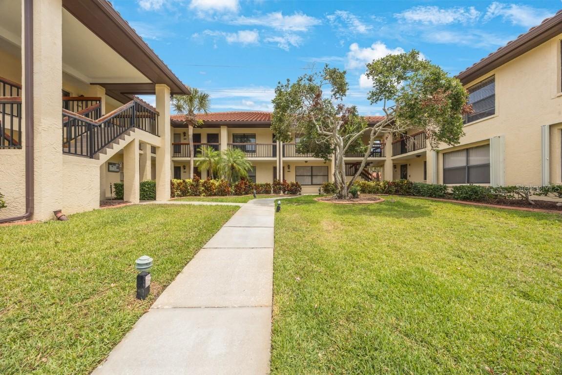 404 Hammock Pine Blvd., Clearwater, FL 33761