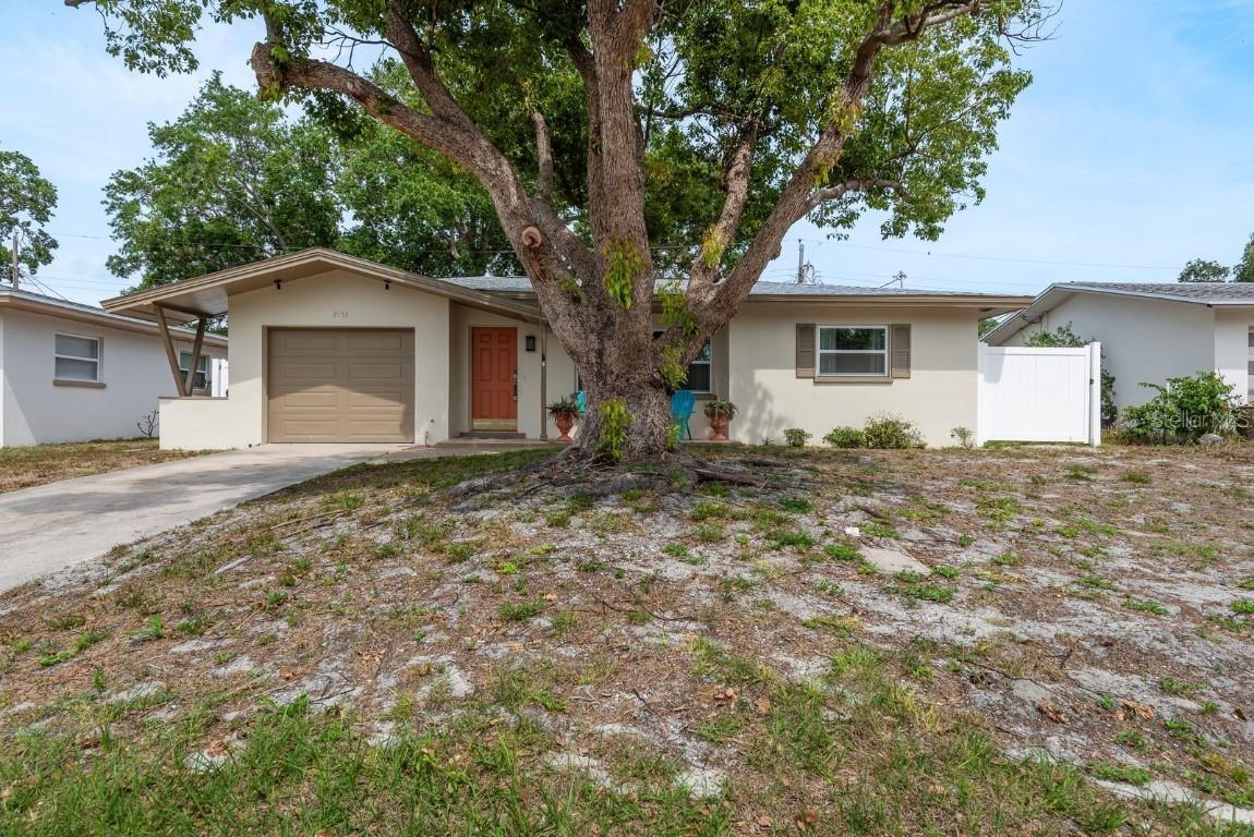 2153 Pocahontas Dr., Largo, FL 33774