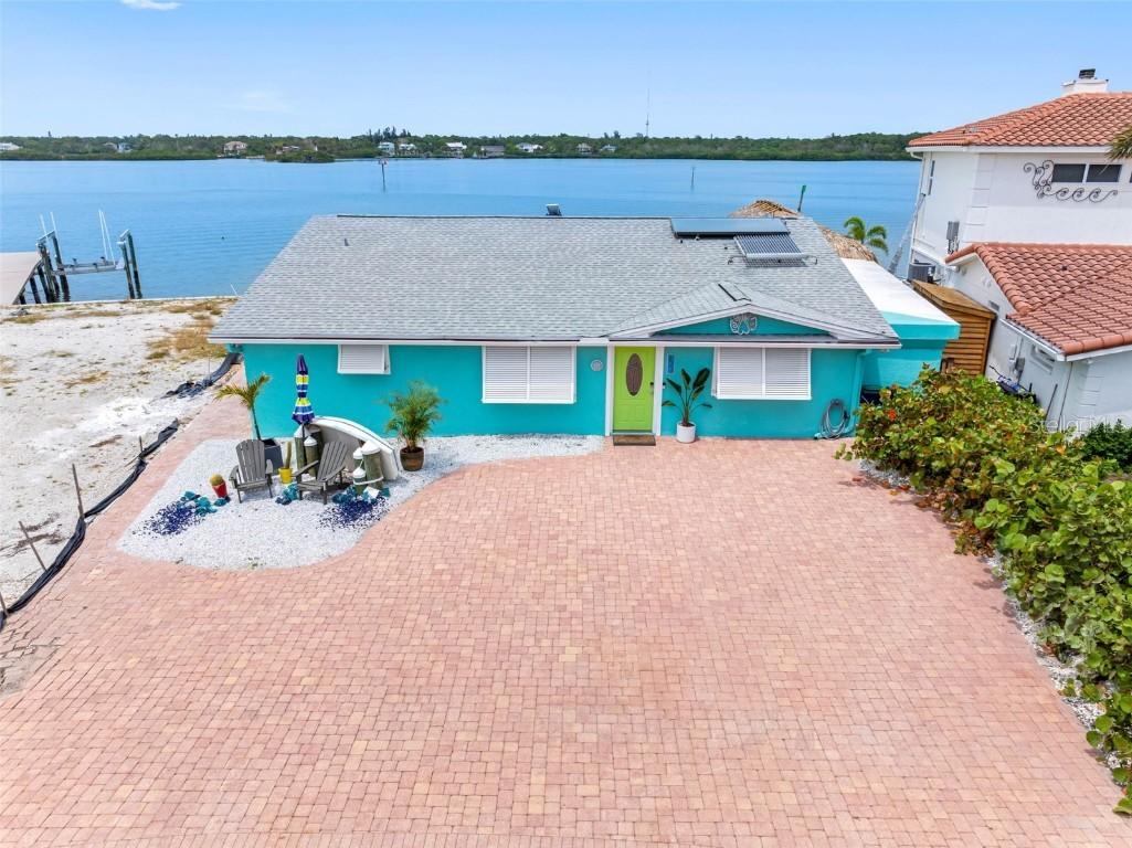 326 176th Avenue Cir., Redington Shores, FL 33708