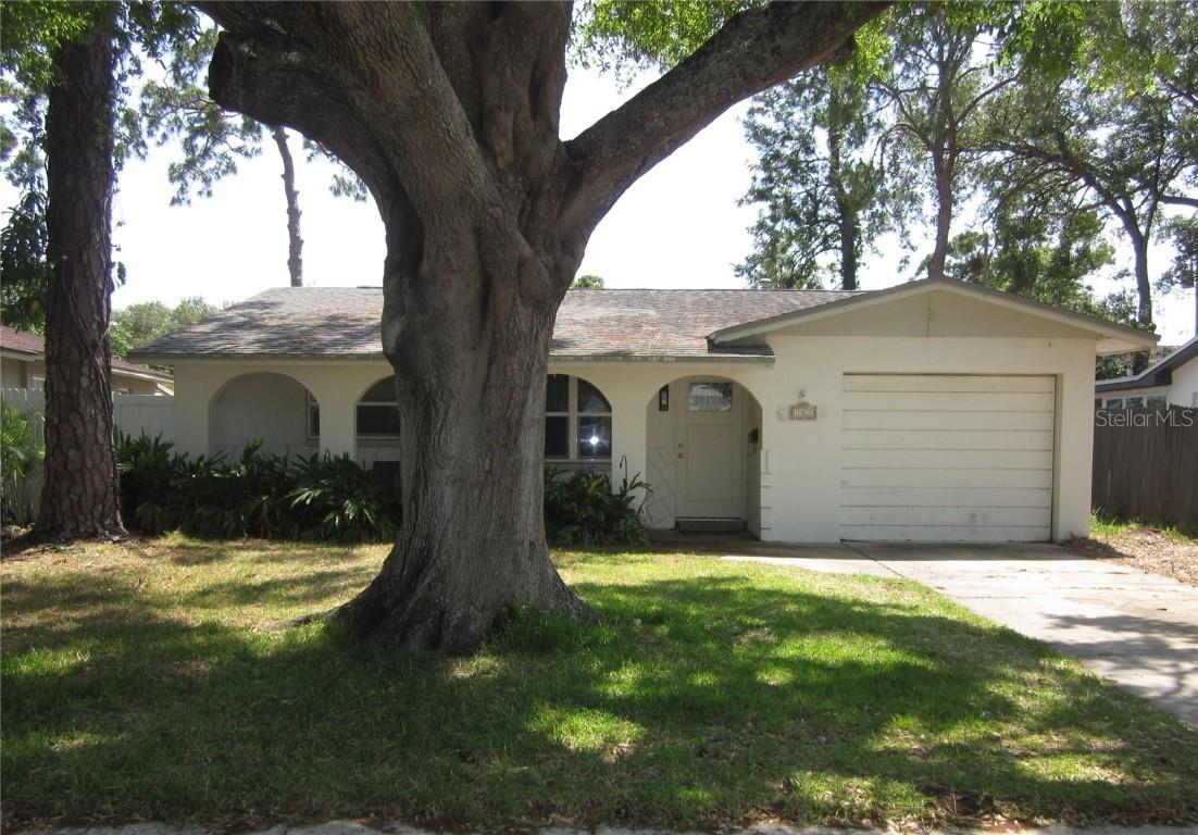 162 SW Lincoln Cir., St Petersburg, FL 33703