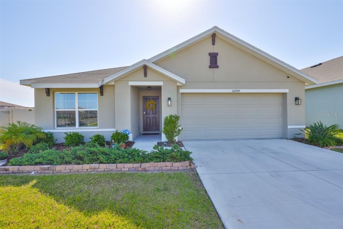 16704 Sunburst Lake St., Wimauma, FL 33598