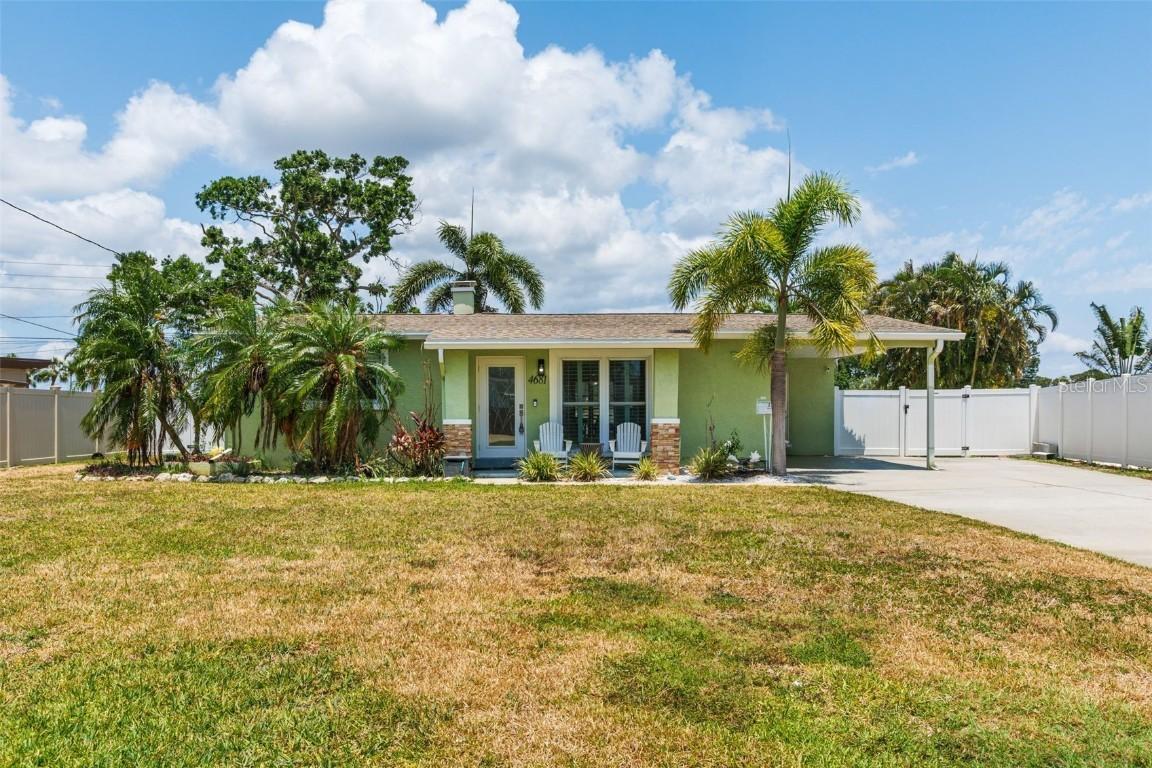 4681 Carson St., St Petersburg, FL 33703