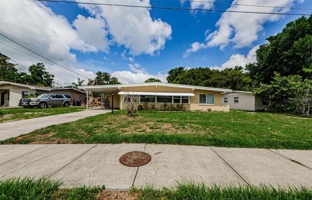 406 Country Club Dr., Oldsmar, FL 34677