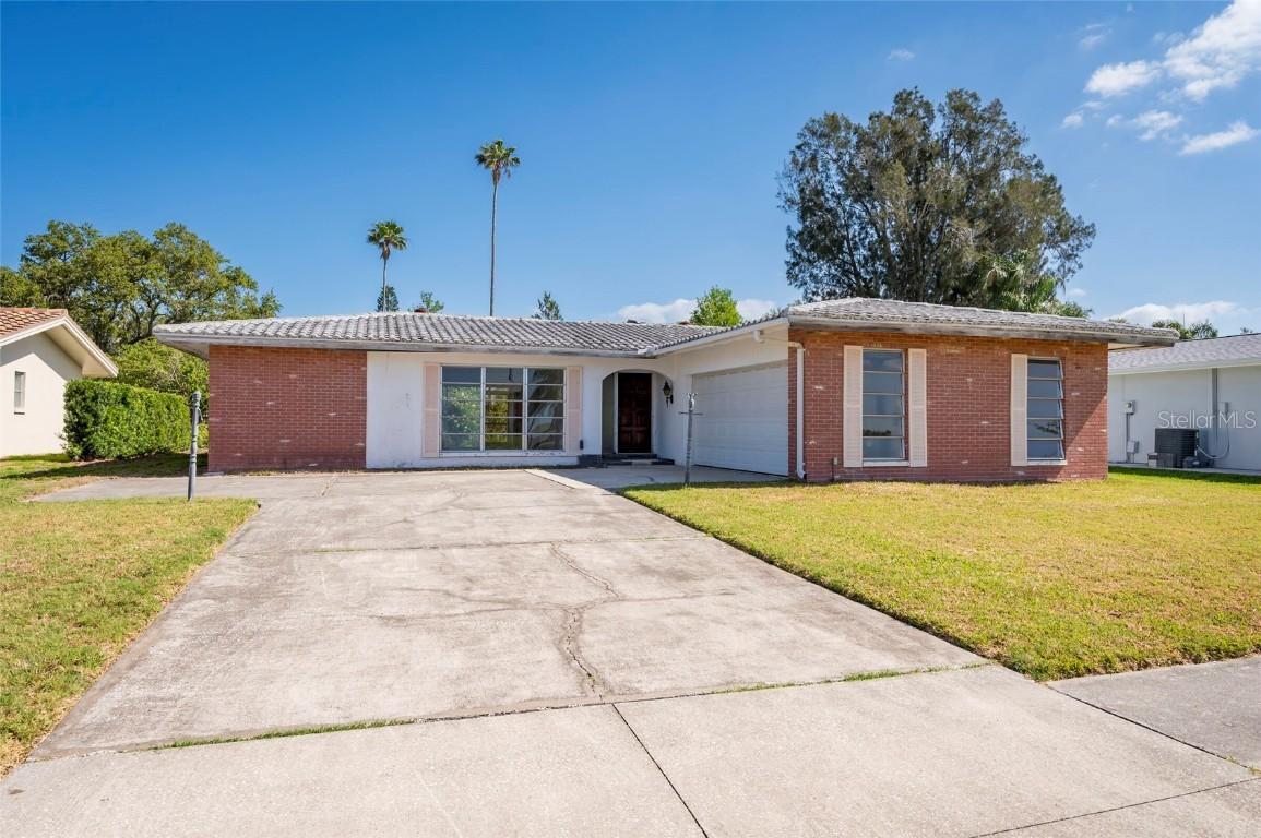 14921 Crown Dr., Largo, FL 33774