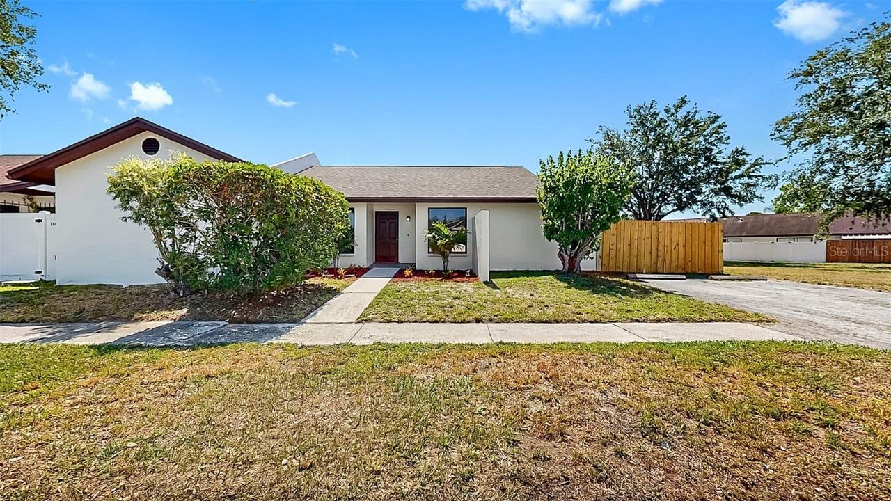 11301 Hedgemore Dr., Tampa, FL 33624