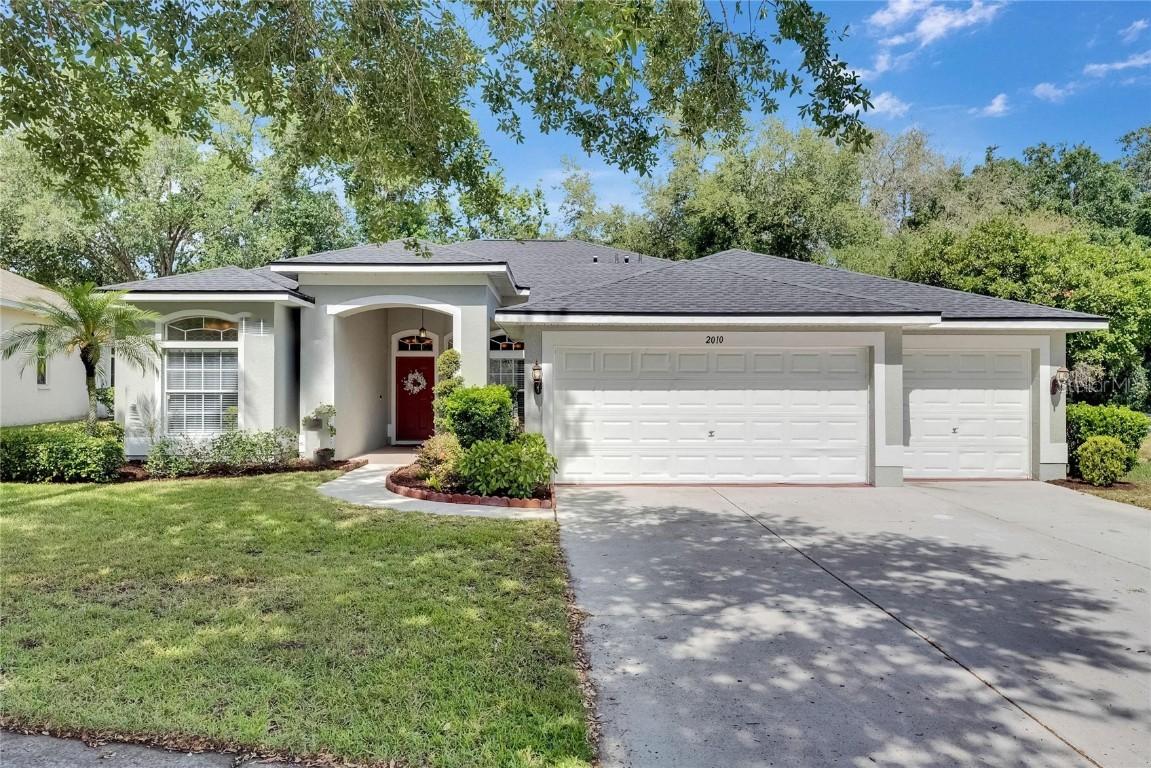 2010 Rutherford Dr., Dover, FL 33527