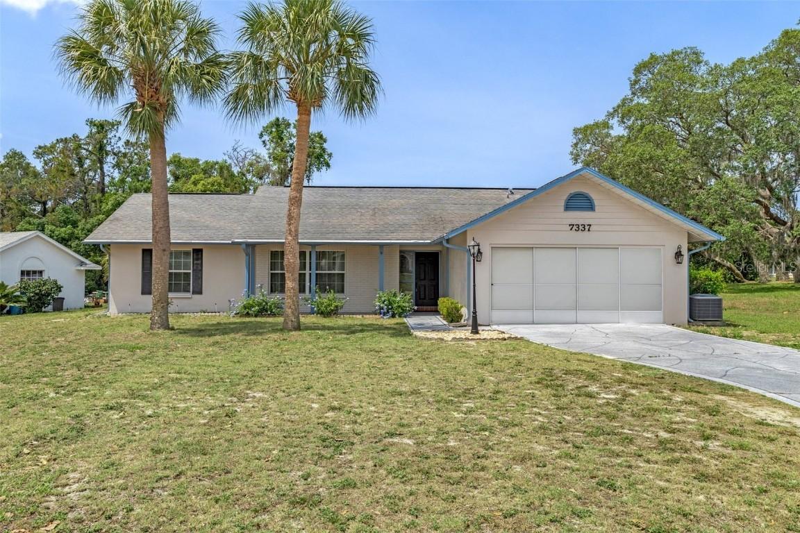 7337 Glasgow Rd., Weeki Wachee, FL 34613