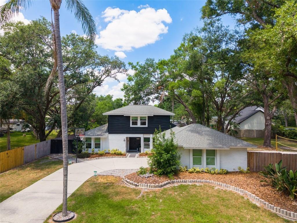 1407 Jean St., Lutz, FL 33548