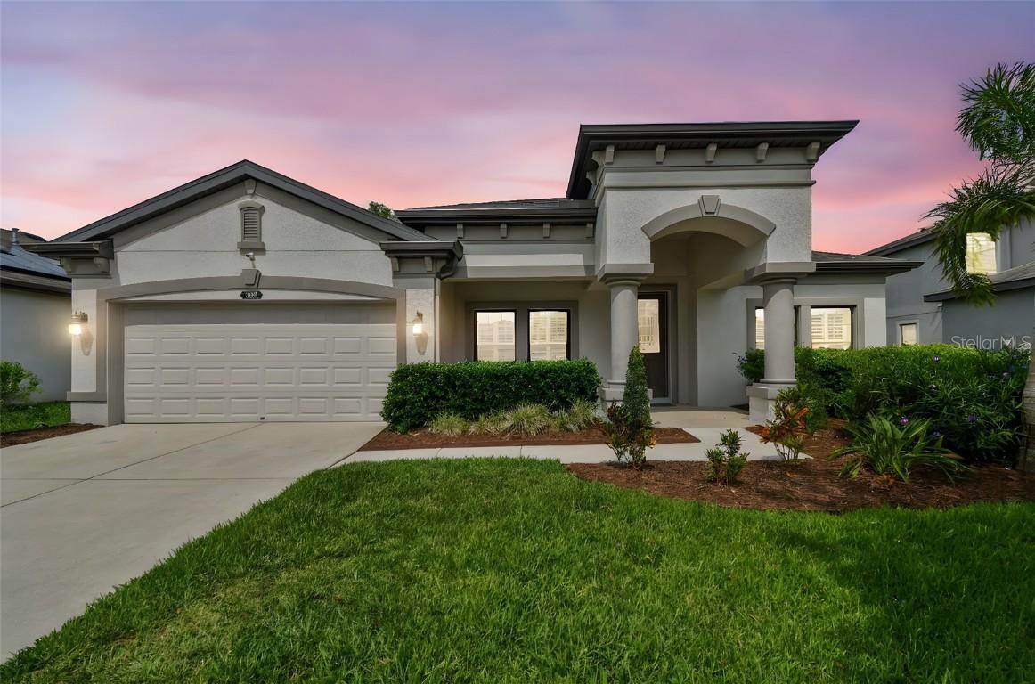 8320 Bluevine Sky Dr., Land O Lakes, FL 34637