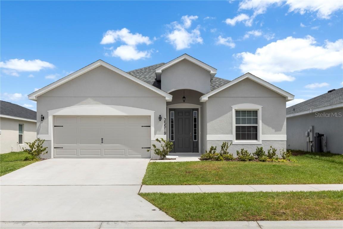 35519 Bellington Blvd., Zephyrhills, FL 33541