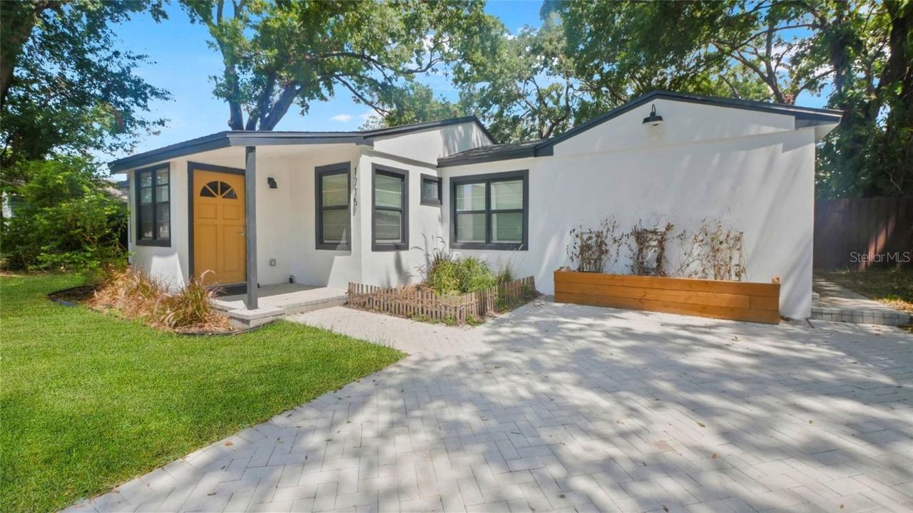 1715 N Alexander Rd., Tampa, FL 33603