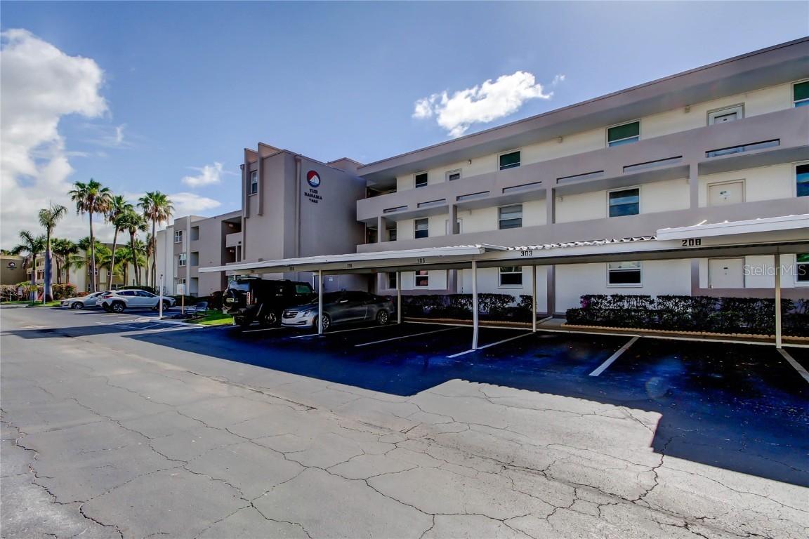 7425 Bay Island Dr. #203, South Pasadena, FL 33707