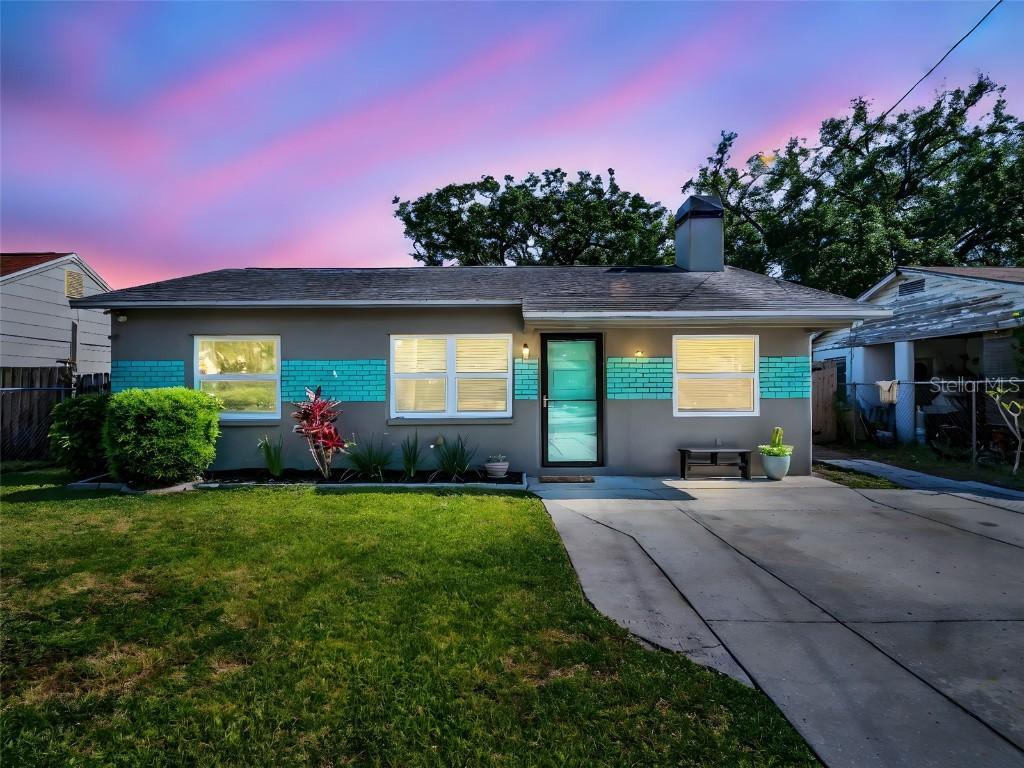 37 W Boyer St., Tarpon Springs, FL 34689