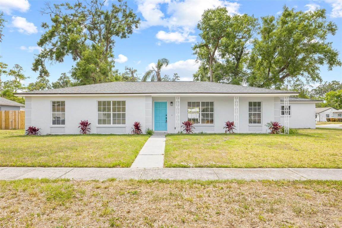 2901 Forestwood Dr., Seffner, FL 33584