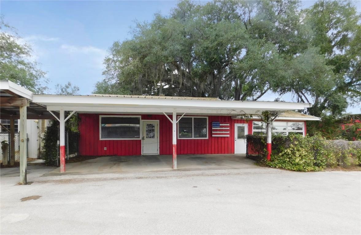 3940 E Knights Griffin Rd., Plant City, FL 33565