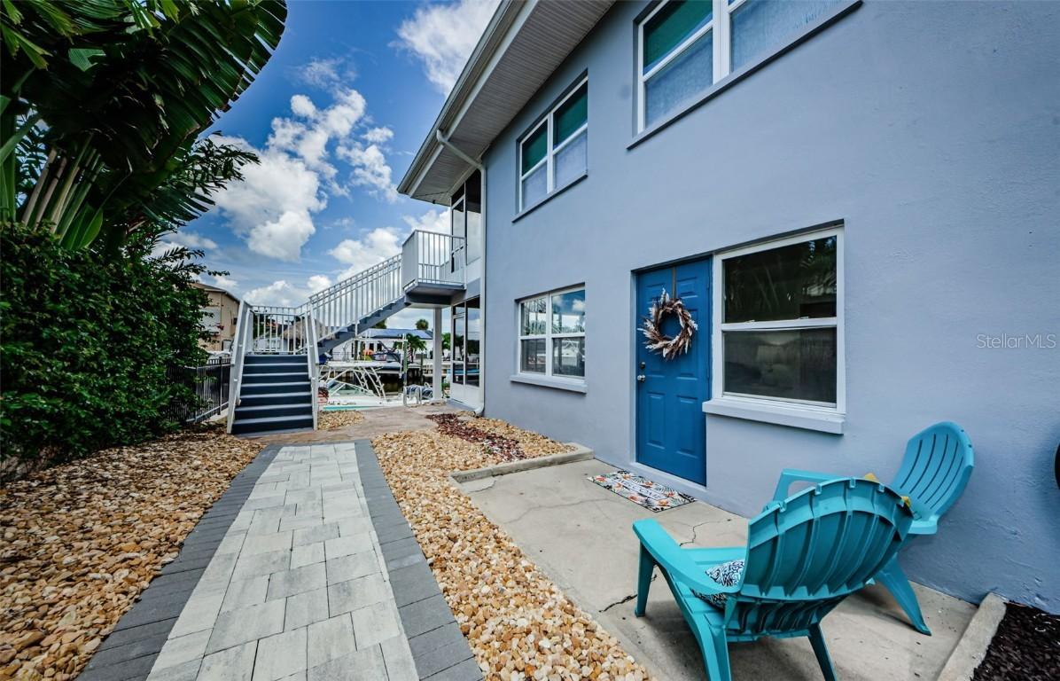 2186 Edythe Dr. #11, Dunedin, FL 34698