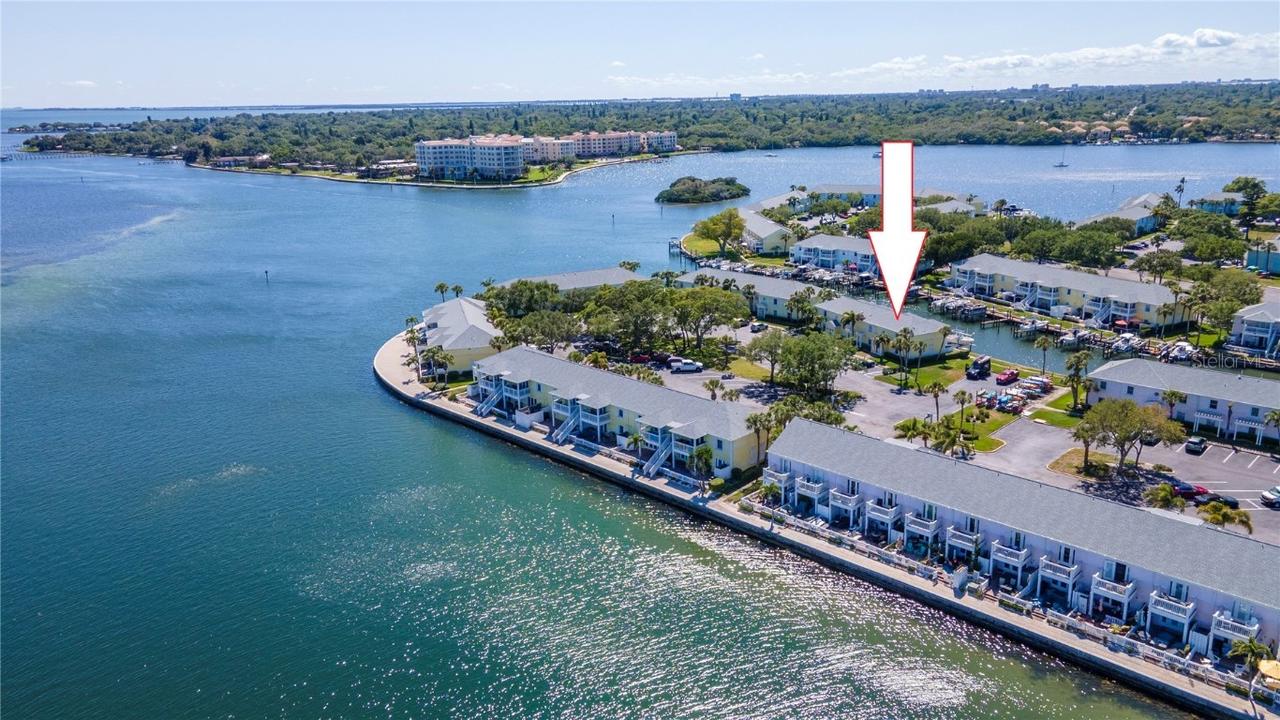 5225 Coquina Key Dr. #B, St Petersburg, FL 33705