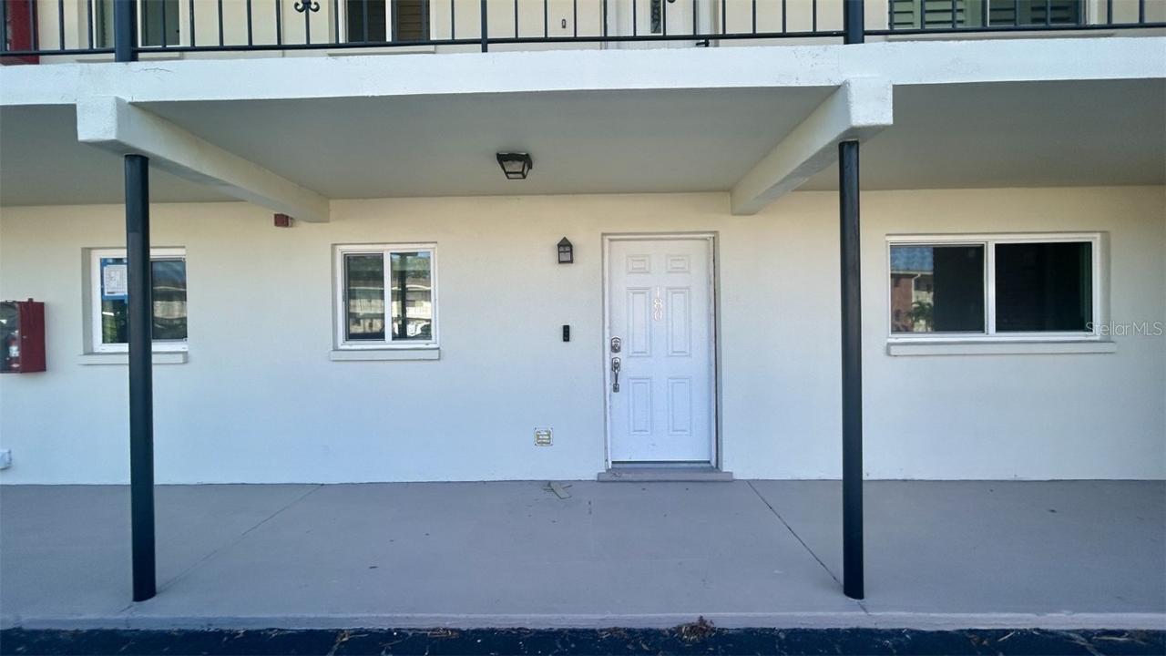 4570 Overlook Dr. #180, St Petersburg, FL 33703
