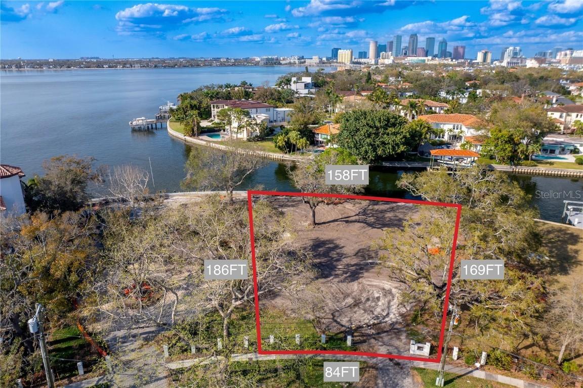 38 Ladoga Ave., Tampa, FL 33606