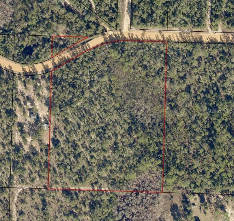 S Silver Lake Rd., Fountain, FL 32438