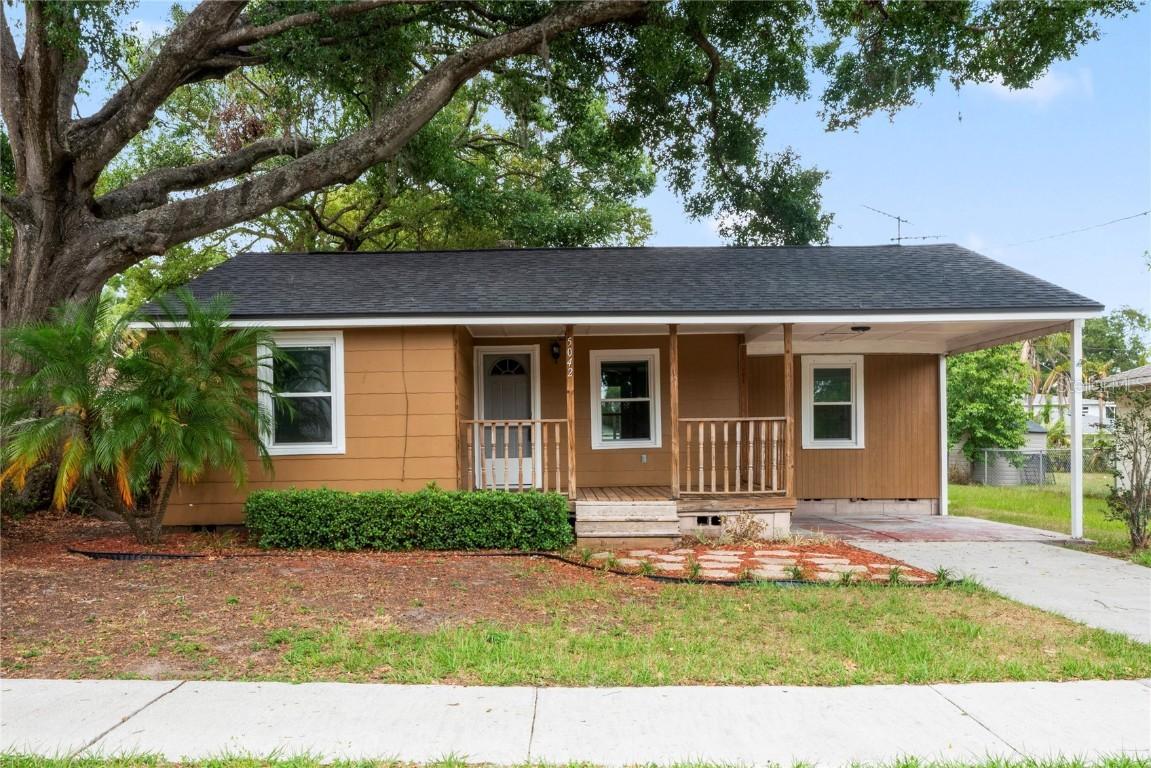 5042 8th St., Zephyrhills, FL 33542