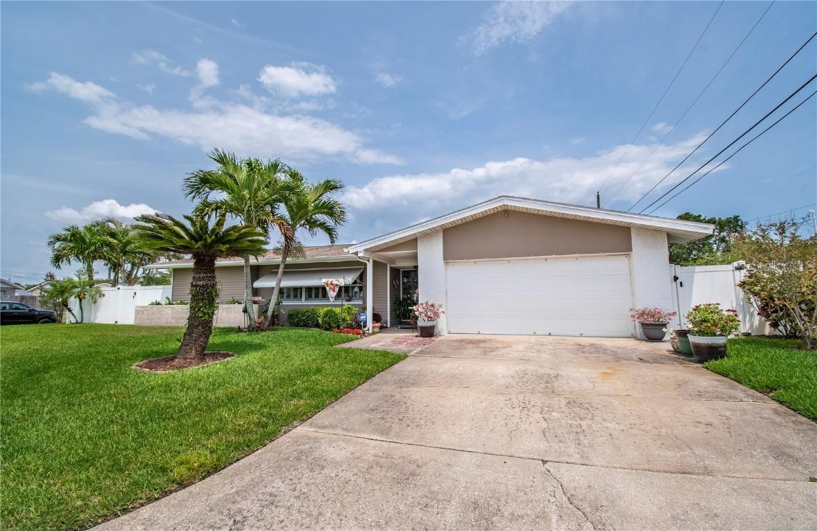 7851 120th St., Seminole, FL 33772
