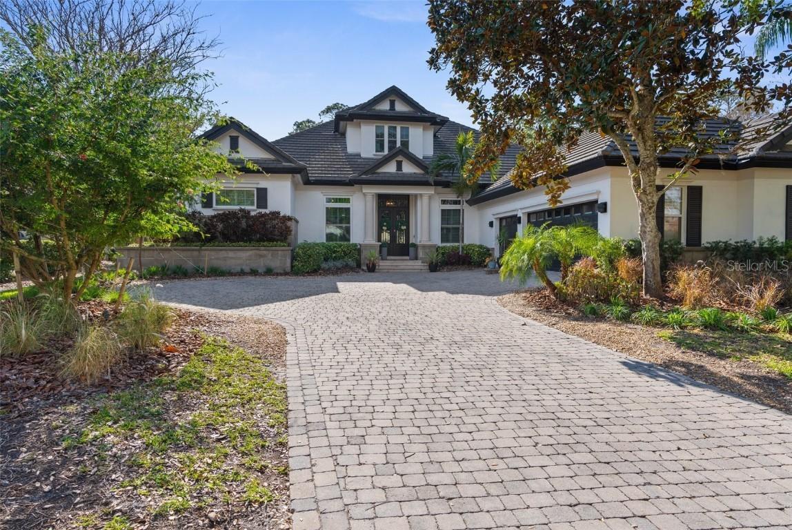 11912 Royce Waterford Cir., Tampa, FL 33626