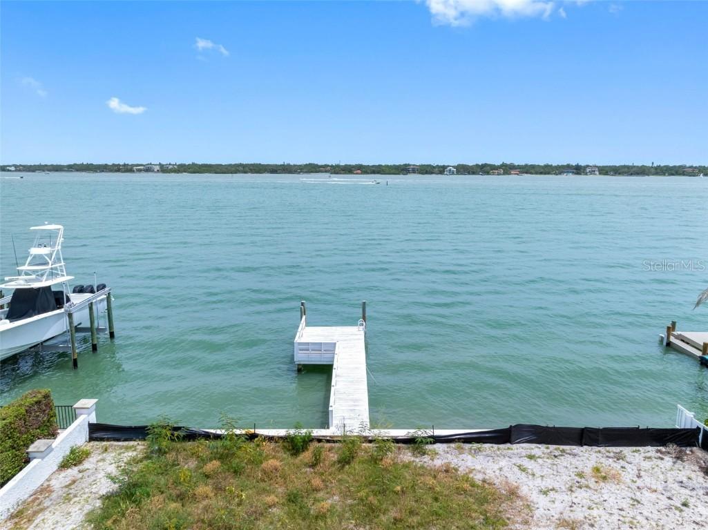 11285 9th St., Treasure Island, FL 33706