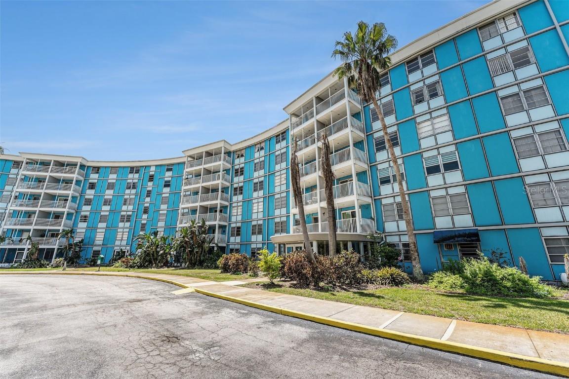 3315 S 58th Ave. #605, St Petersburg, FL 33712