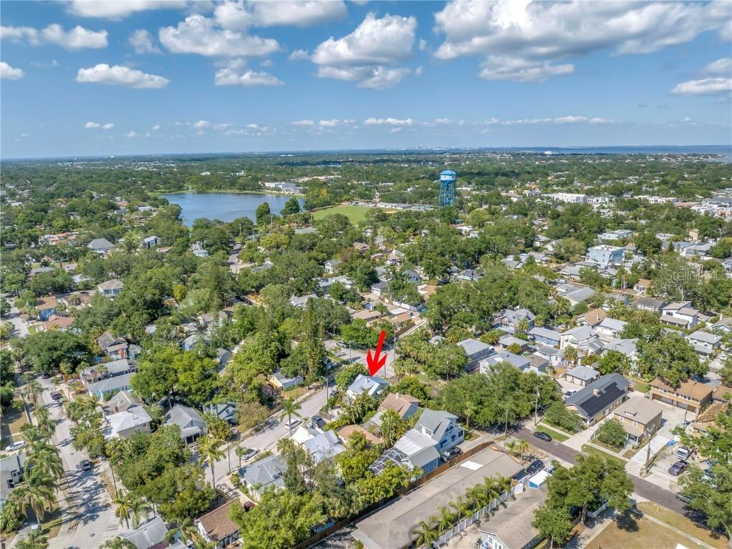 1038 Crescent Lake Dr., St Petersburg, FL 33701