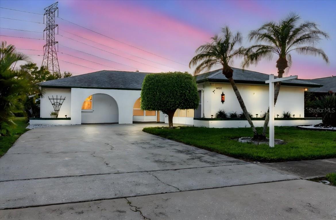 10430 42nd St., Clearwater, FL 33762