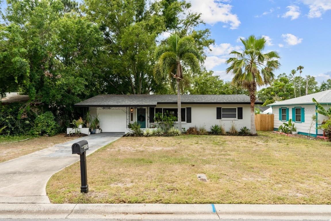 1526 San Mateo Dr., Dunedin, FL 34698