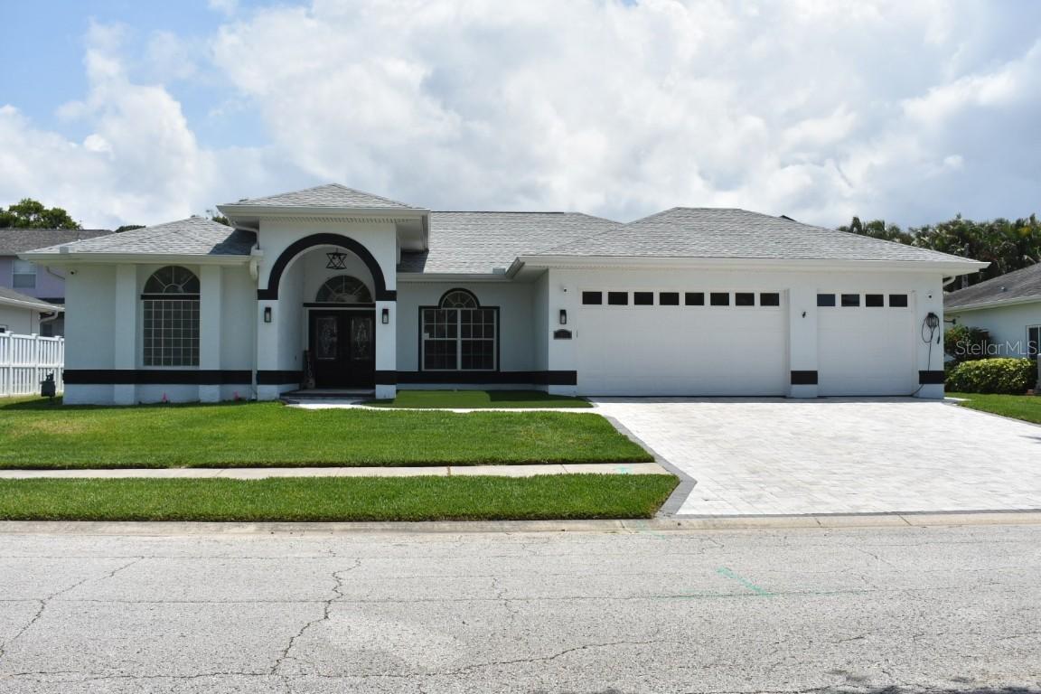 1961 Dunbrody Ct., Dunedin, FL 34698
