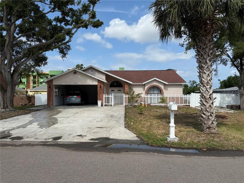 2026 Aaron Pl., Clearwater, FL 33760