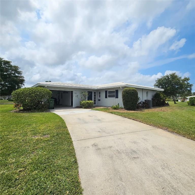 7303 9th Ave., Bradenton, FL 34209