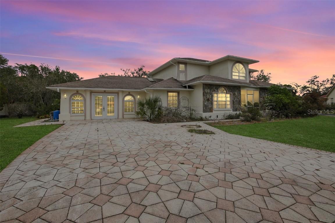 12099 Luxembourg Ct., Spring Hill, FL 34609