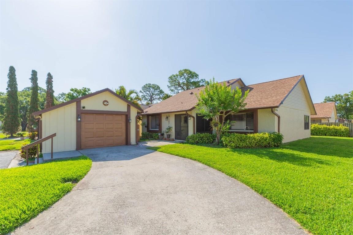 2211 Bay Berry Ln., Clearwater, FL 33763
