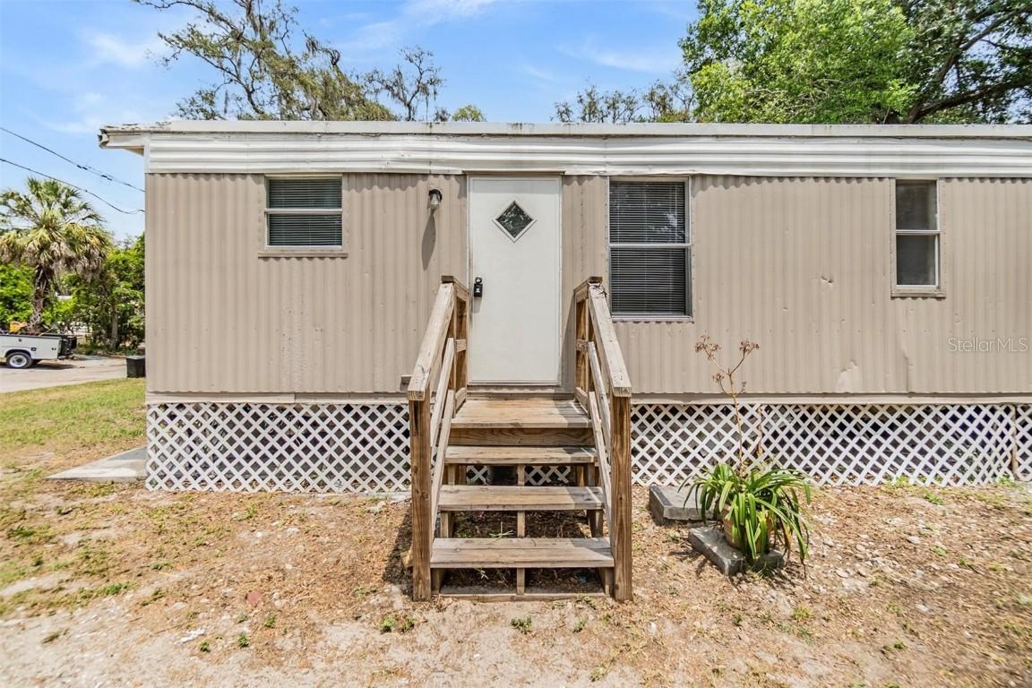 6608 Celeste Ln., New Port Richey, FL 34653