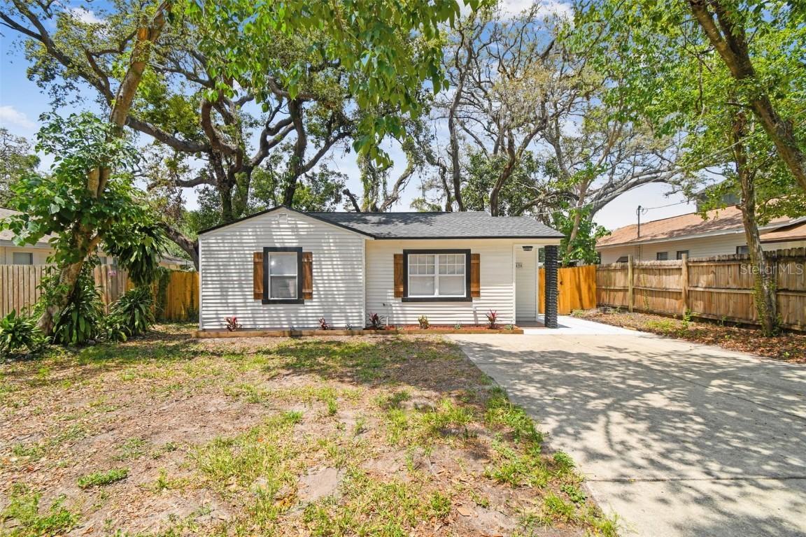 1404 E Curtis St., Tampa, FL 33603