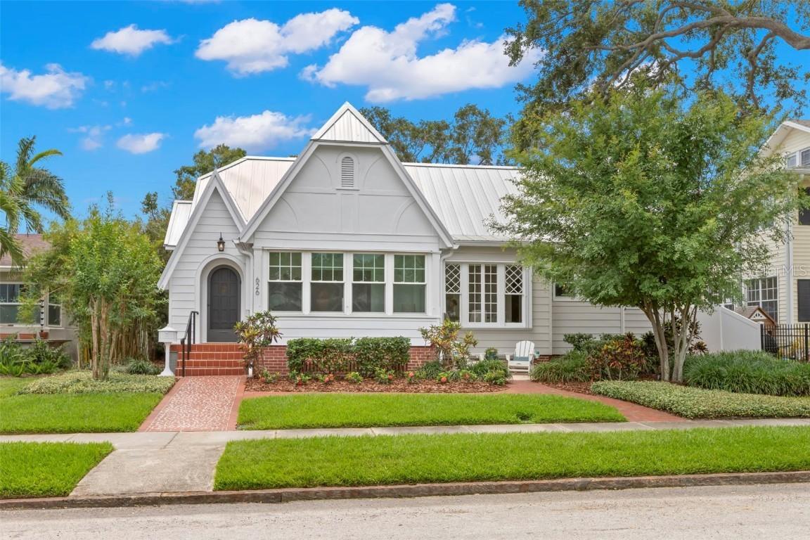 626 16th Ave., St Petersburg, FL 33704