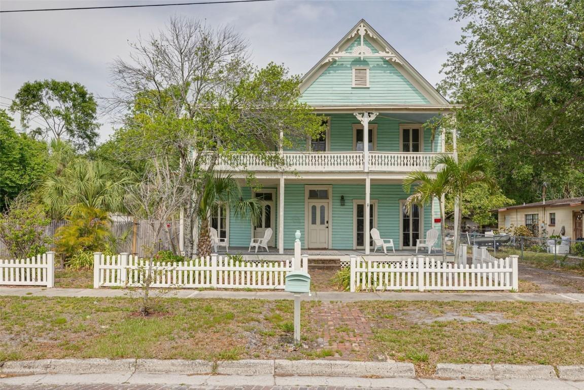 6904 S Fitzgerald St., Tampa, FL 33616