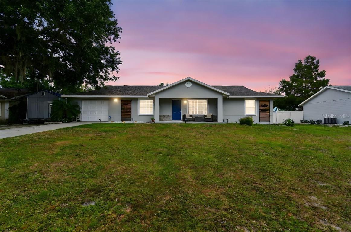 12106 Meadow Ln., San Antonio, FL 33576